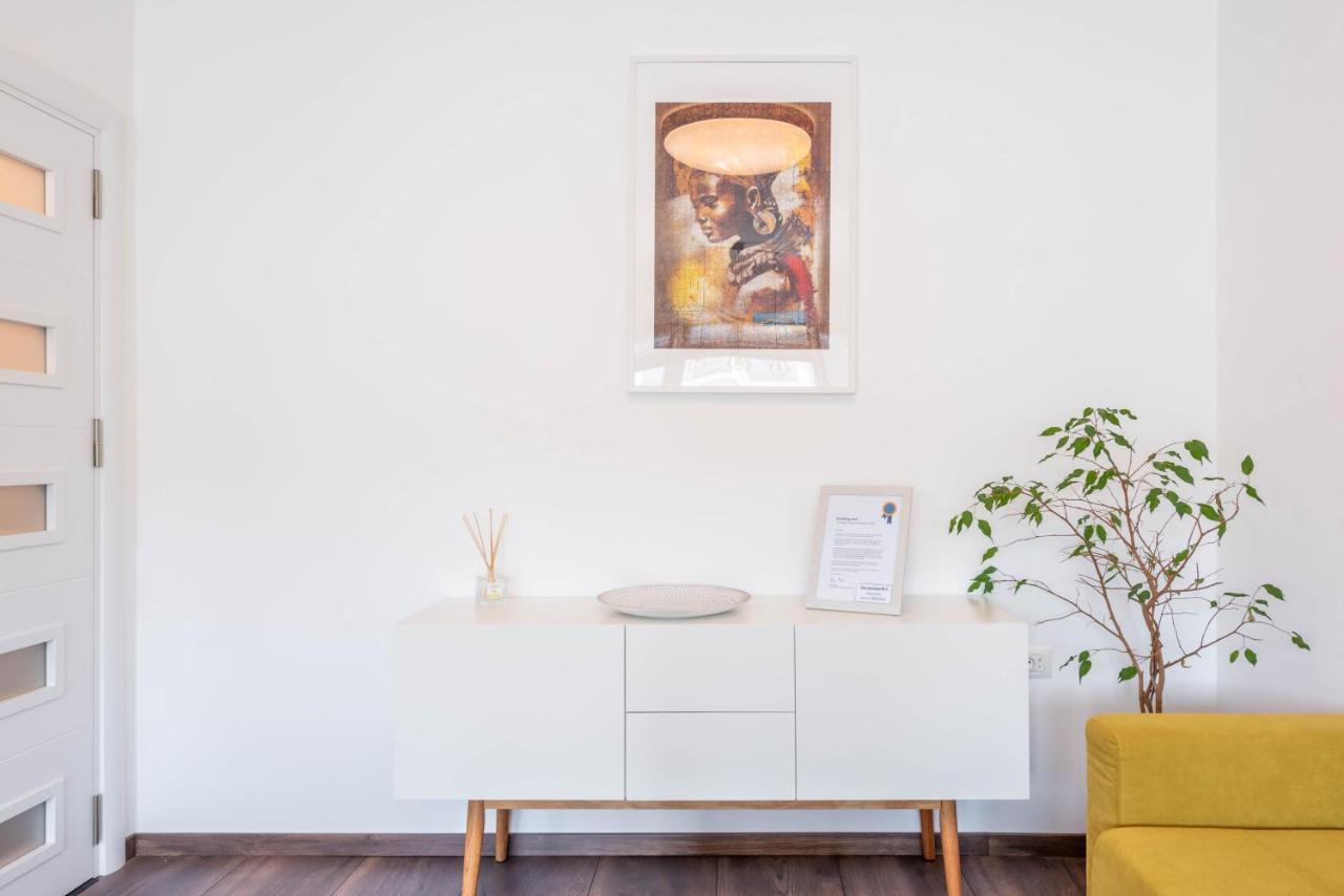 Cosy Apartment In Central Warna Exterior foto