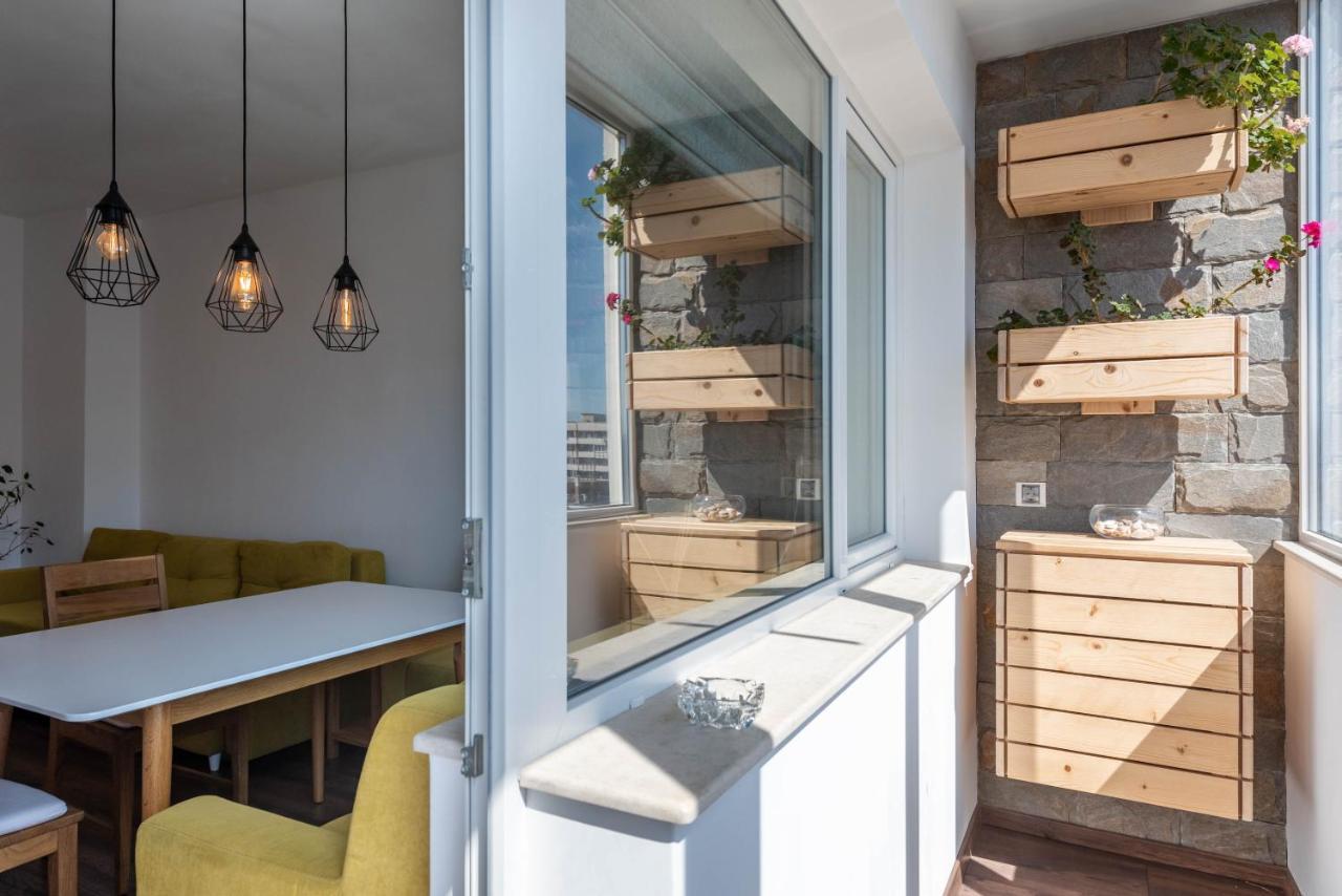 Cosy Apartment In Central Warna Exterior foto